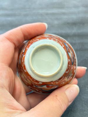 Eight Chinese blue, white and iron-red cups and twelve saucers, Kangxi/Yongzheng — 照片 51