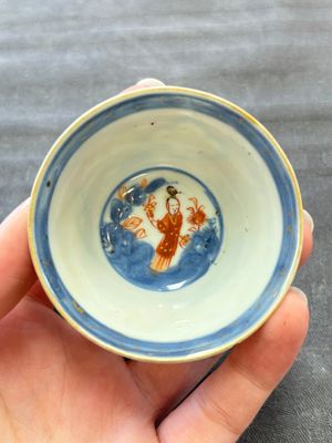Eight Chinese blue, white and iron-red cups and twelve saucers, Kangxi/Yongzheng — 照片 60