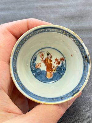 Eight Chinese blue, white and iron-red cups and twelve saucers, Kangxi/Yongzheng — 照片 65