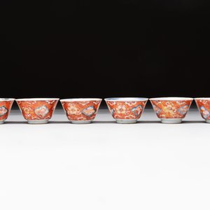 Eight Chinese blue, white and iron-red cups and twelve saucers, Kangxi/Yongzheng — 照片 17