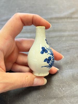 Eight Chinese blue, white, famille verte, and European-decorated wares, Kangxi/Qianlong — foto 24