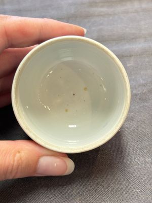 Eight Chinese blue, white, famille verte, and European-decorated wares, Kangxi/Qianlong — foto 38