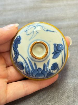 Eight Chinese blue, white, famille verte, and European-decorated wares, Kangxi/Qianlong — foto 40