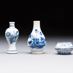 Eight Chinese blue, white, famille verte, and European-decorated wares, Kangxi/Qianlong — foto 10