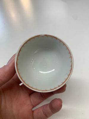 Eight Chinese Canton famille rose cups, 14 saucers and a teapot, Qianlong — photo 69