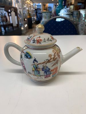 Eight Chinese Canton famille rose cups, 14 saucers and a teapot, Qianlong — photo 77