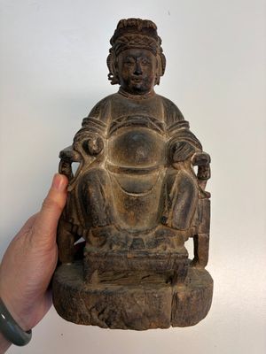 Eight Chinese carved wooden sculptures with traces of polychromy and gilding, 19th C. — photo 13