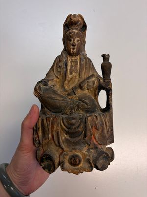 Eight Chinese carved wooden sculptures with traces of polychromy and gilding, 19th C. — photo 19