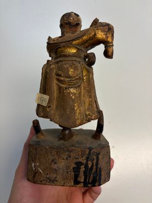 Eight Chinese carved wooden sculptures with traces of polychromy and gilding, 19th C. — photo 33