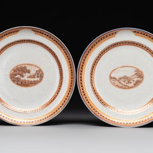 Eight Chinese export 'EHA' monogrammed 'landscape' plates, Jiaqing, ca. 1800 — foto 8