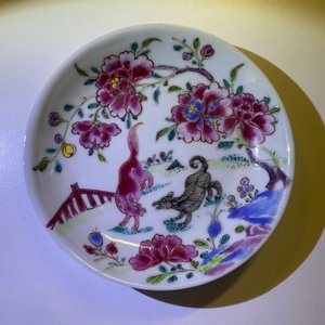 Eight Chinese famille rose and verte cups and saucers, Kangxi/Qianlong — photo 19