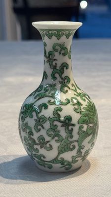 Eight Chinese famille rose and verte wares, 19/20th C. — 照片 54