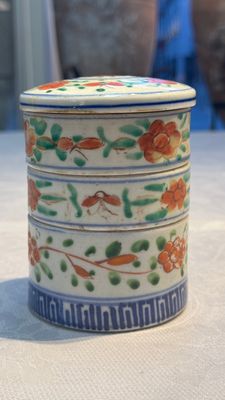 Eight Chinese famille rose and verte wares, 19/20th C. — 照片 72