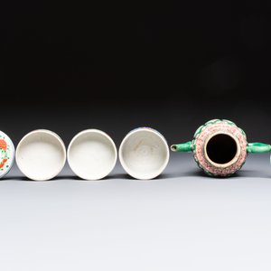 Eight Chinese famille rose and verte wares, 19/20th C. — 照片 6