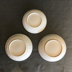 Eight Chinese famille rose cups and saucers, Yongzheng/Qianlong — 照片 21