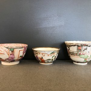 Eight Chinese famille rose cups and saucers, Yongzheng/Qianlong — 照片 27