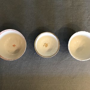 Eight Chinese famille rose cups and saucers, Yongzheng/Qianlong — 照片 28