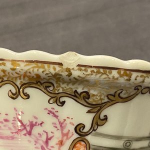 Eight Chinese famille rose cups and saucers, Yongzheng/Qianlong — 照片 34
