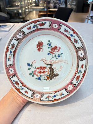 Eight Chinese famille rose plates with birds, Yongzheng/Qianlong — photo 11