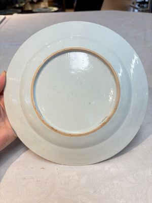 Eight Chinese famille rose plates with birds, Yongzheng/Qianlong — photo 2