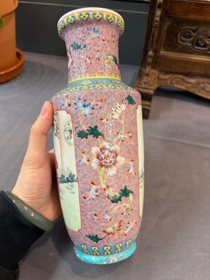 Eight Chinese famille rose vases, Qianlong and Jing De Zhen 景德鎮 marks, 20th C. — photo 13