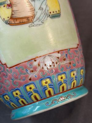 Eight Chinese famille rose vases, Qianlong and Jing De Zhen 景德鎮 marks, 20th C. — photo 14