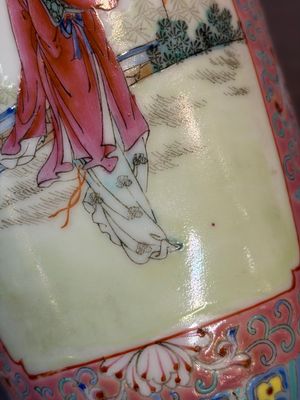 Eight Chinese famille rose vases, Qianlong and Jing De Zhen 景德鎮 marks, 20th C. — photo 16