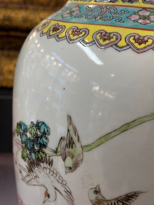 Eight Chinese famille rose vases, Qianlong and Jing De Zhen 景德鎮 marks, 20th C. — photo 33