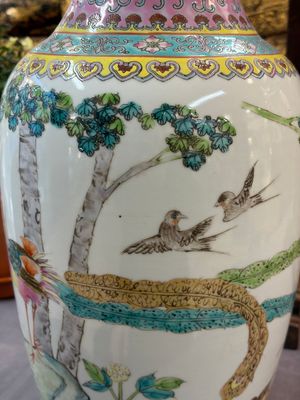 Eight Chinese famille rose vases, Qianlong and Jing De Zhen 景德鎮 marks, 20th C. — photo 35