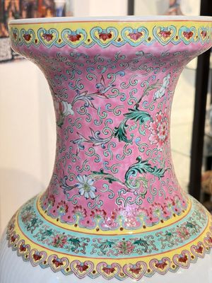 Eight Chinese famille rose vases, Qianlong and Jing De Zhen 景德鎮 marks, 20th C. — photo 65