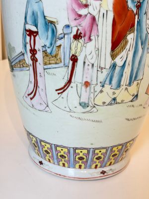 Eight Chinese famille rose vases, Qianlong and Jing De Zhen 景德鎮 marks, 20th C. — photo 81