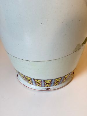 Eight Chinese famille rose vases, Qianlong and Jing De Zhen 景德鎮 marks, 20th C. — photo 87