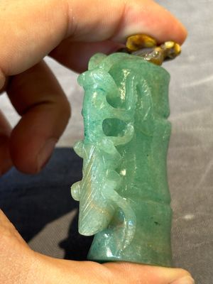 Eight Chinese jade, glass, agate and smoky quartz snuff bottles, 19/20th C. — foto 26