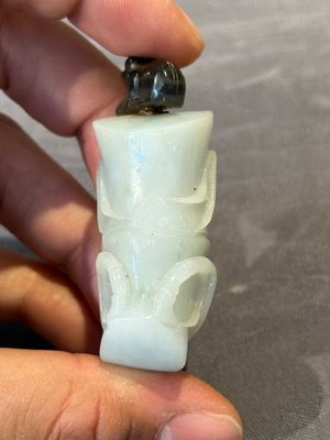 Eight Chinese jade, glass, agate and smoky quartz snuff bottles, 19/20th C. — foto 39