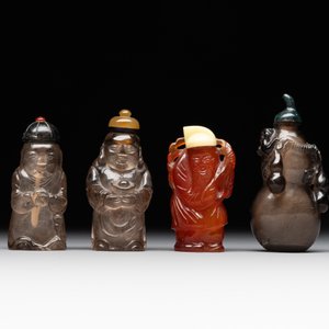 Eight Chinese jade, glass, agate and smoky quartz snuff bottles, 19/20th C. — foto 2