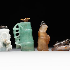 Eight Chinese jade, glass, agate and smoky quartz snuff bottles, 19/20th C. — foto 10