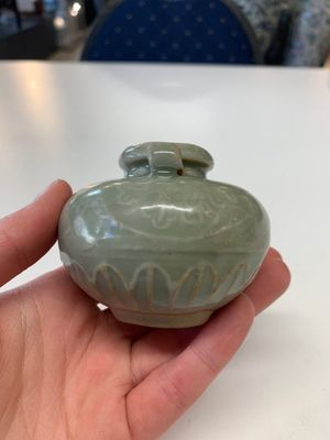 Eight Chinese Longquan celadon jarlets with floral design, Song/Yuan — photo 32