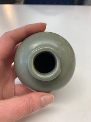 Eight Chinese Longquan celadon jarlets with floral design, Song/Yuan — photo 41