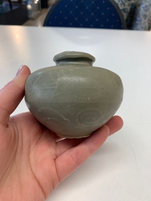 Eight Chinese Longquan celadon jarlets with floral design, Song/Yuan — photo 45