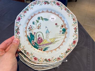 Eight Chinese octagonal famille rose plates with a boat on the water, Qianlong — photo 1
