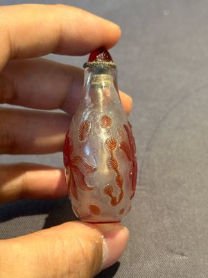 Eight Chinese Peking glass snuff bottles, Qianlong mark, 19/20th C. — photo 21