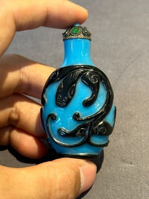 Eight Chinese Peking glass snuff bottles, Qianlong mark, 19/20th C. — photo 43