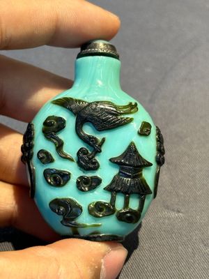 Eight Chinese Peking glass snuff bottles, Qianlong mark, 19/20th C. — photo 59