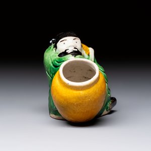 Eight Chinese sancai-glazed wares, 19th C. — photo 18