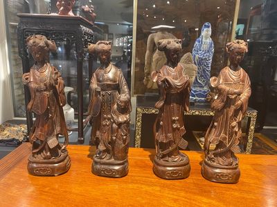 Eight Chinese wooden sculptures of female deities, 19th C. — photo 16