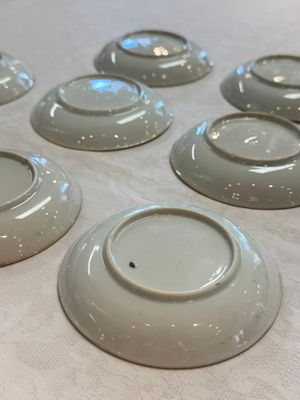 Eight sets of Chinese famille rose cups and saucers with floral design, Qianlong — photo 7