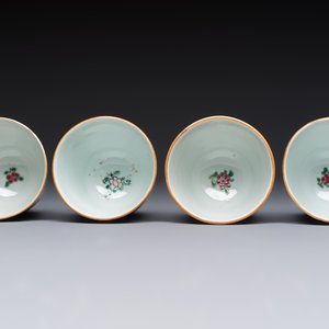Eight sets of Chinese famille rose cups and saucers with floral design, Qianlong — photo 12