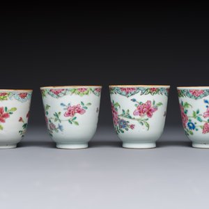 Eight sets of Chinese famille rose cups and saucers with floral design, Qianlong — photo 3