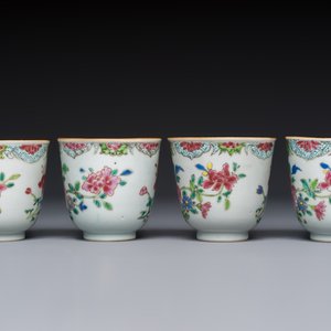 Eight sets of Chinese famille rose cups and saucers with floral design, Qianlong — photo 9
