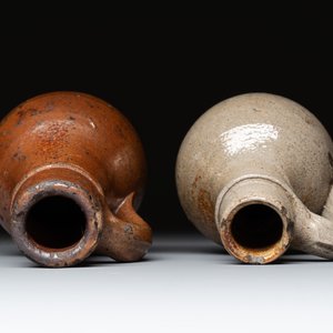 Eight stoneware jugs and mugs, and a glazed pottery vessel, Germany and The Netherlands, 16/17th C. — photo 30